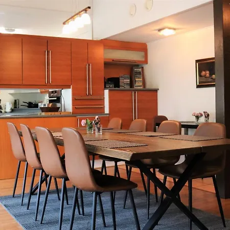 Loma Luonnonlapsi Bed & Breakfast *