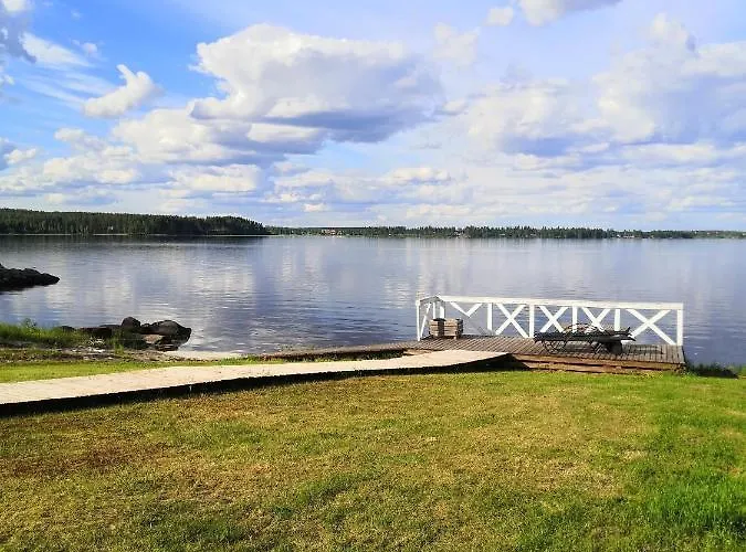 Kipinae Lomat - Majatalo Kipinae فندق مبيت وإفطار سوتكامو